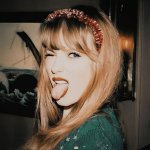 mine, repost with creds _ tags_ Taylor Swift, christmas, holidays, icon #taylor #taylorswifted...jpg