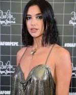 dualipa_official__2025-07-25T184017.000Z_2.jpg