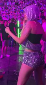 vlcsnap-2025-07-27-23h28m46s039-carmensan-e (3).jpg