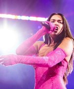 dualipa_official__2025-07-26T182539.000Z_8.jpg
