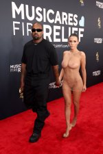 562883502_biancacensorinude67thgrammyawards143.jpg