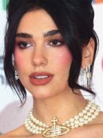 dualipa_official__2025-07-29T193506.000Z_5.jpg