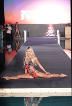 olivia-dunne-si-swimsuit-bikini-booty-runway-miami-012.jpg