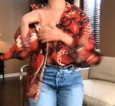 Camila-Cabello-Topless-TheFappening.Pro-9.jpg