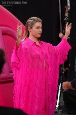 Florence-Pugh-Topless-TheFappening.Pro-7.jpg