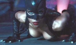 halle-berry-hot-catwoman-7.jpg