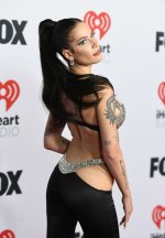 halsey__4_.jpg