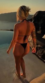 vlcsnap-2025-08-04-22h57m23s346-noelia99 (9).jpg