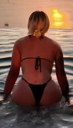 vlcsnap-2025-08-04-22h57m23s346-noelia99 (5).jpg