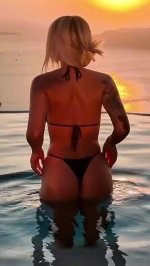 vlcsnap-2025-08-04-22h57m23s346-noelia99 (3).jpg