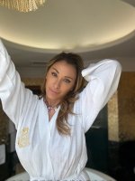 sabrinasalernofficial__2025-08-05T072001.000Z.jpg