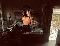 SELF (31380).jpg