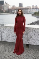 Maddie Ziegler - R36OBva7_o 2.jpg