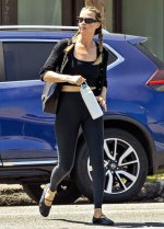 Margot Robbie 3.jpg