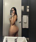 SELF (31475).jpg