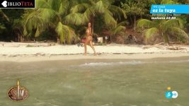 Adara-Molinero-desnuda-Supervivientes-11-min.jpg