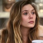 queen_elizabeth_olsen-20211123-0002.jpg