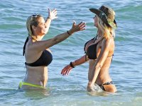 Green_Belt - Yola Berrocal - Beach - 0005 - yola_marbella_kilos_02_ampliacion.jpg