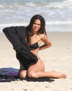 Bruna Marquezine in bikini  (15).jpg