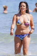 Irene Junquera bikini gorda.jpg