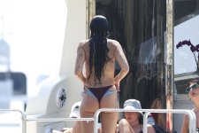 060.jpg