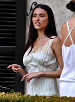 Madison Beer 04.jpg