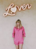 taylorswiftbr__2025-08-23T040917.000Z_9.jpg