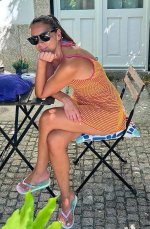 laura__simon_3635763~2.jpg