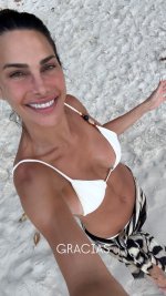 Carla (11).jpg