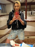 sabrinasalernofficial__2025-08-24T092947.000Z_1.jpg