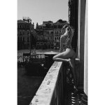 @haileyclauson shot by @cameron_hammond in Venice for @newyorkeronline (9).jpg