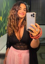 cristinabea_1083015~2.jpg