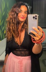 cristinabea_1083090~2.jpg