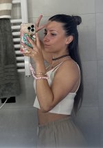 GzrT-puWYAIJB5T.jpg