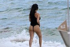 Kourtney Kardashian - Sizzles in Miami! Flaunts Curves  (8).jpg