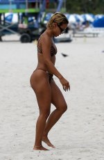 Karrueche Tran  Miami Beach  (16).jpg