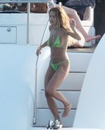 Rita_Ora_in_sexy_green_bikini_21.jpg