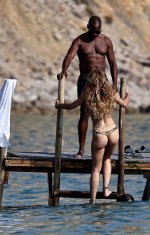 Rita-Ora-Bikini-11.jpg