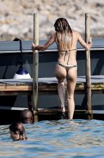 Rita-Ora-Bikini-17.jpg