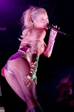 rita-ora-sexy-outfit-booty-manchester-gay-pride-026.jpg
