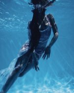 339238539_tinasheunderwaternumero5.jpg