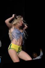 Zara Larsson  q1 (9).jpg