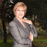 7cbc54eaaba2-laura-valenzuela-ep-t.jpg