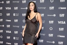 Charli XCX - 'Erupcja' premiere, 2025 Toronto 5.jpg
