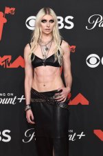 Taylor Momsen Nude See Through at the 2025 MTV Video Music Awards (4).jpg