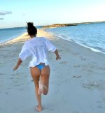 KAWBKXyU_o Sara Sampaio .jpg