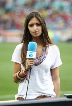 Sara+Carbonero+Arevalo+TV+reporter+Telecinco+Kzb41VTeGdix.jpg