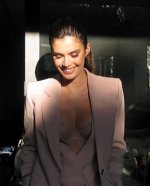 F2B645D9-DD76-4A94 Sara Sampaio.jpeg