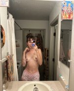 SELF (31746).jpg