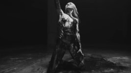 Taylor Momsen vlcsnap-2025-09-25-14h36m08s298 (2).jpg